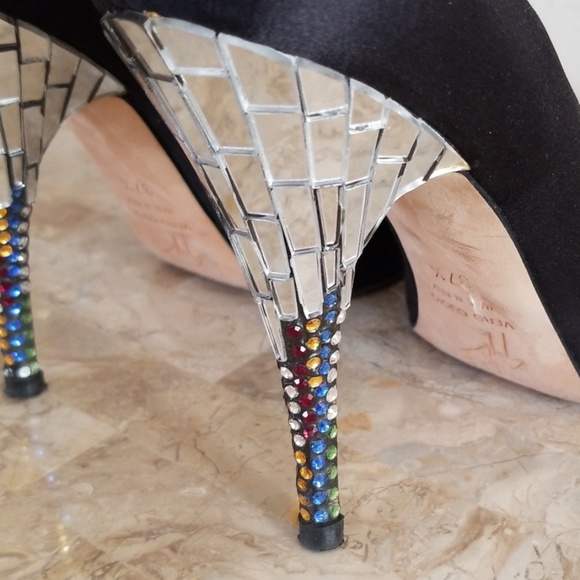 HOST PICK Giuseppe Zanotti Crystal & Glass Pumps - Picture 6 of 6